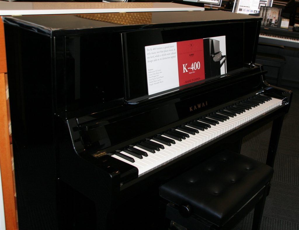 Đàn Piano upright Kawai K-400