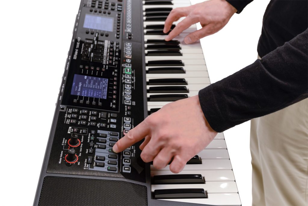organ Roland E-A7